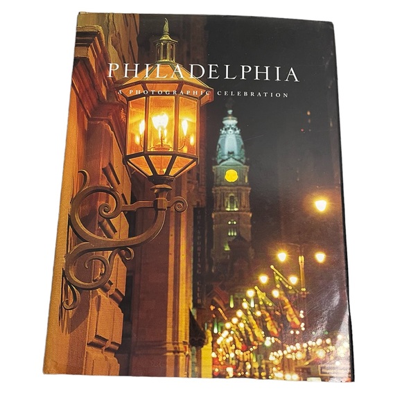 Philadelphia A Photographic Celebration Book H. Armstrong Robert 128 Pages - Picture 2 of 8